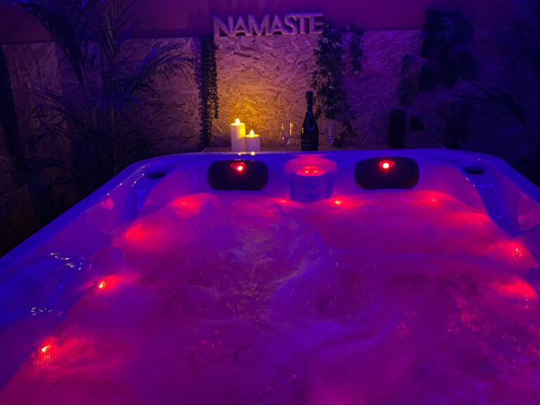 SPA ambiance LED violette